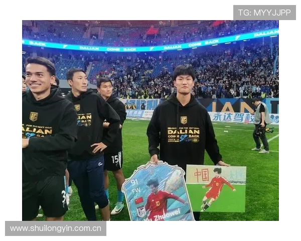 周缘德晒合照忆三将助英博冲超 周缘德晒合照忆三将助英博冲超